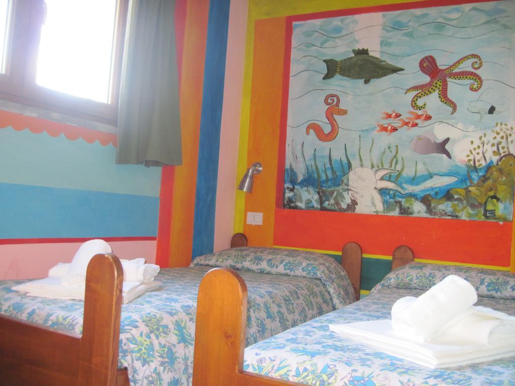 Libera Universita Di Alcatraz Guest House Morleschio Cameră foto